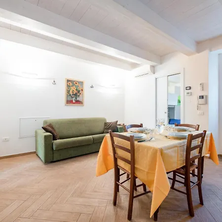 Daire La Marina With Patio & Parking *