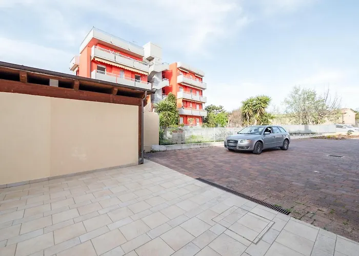 Daire La Marina With Patio & Parking Fano